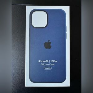 iPhone 12 Pro Silicone Phone Case - Apple